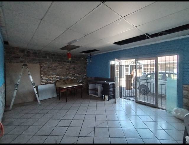 45M² BUSINESS TO LET IN DALVIEW